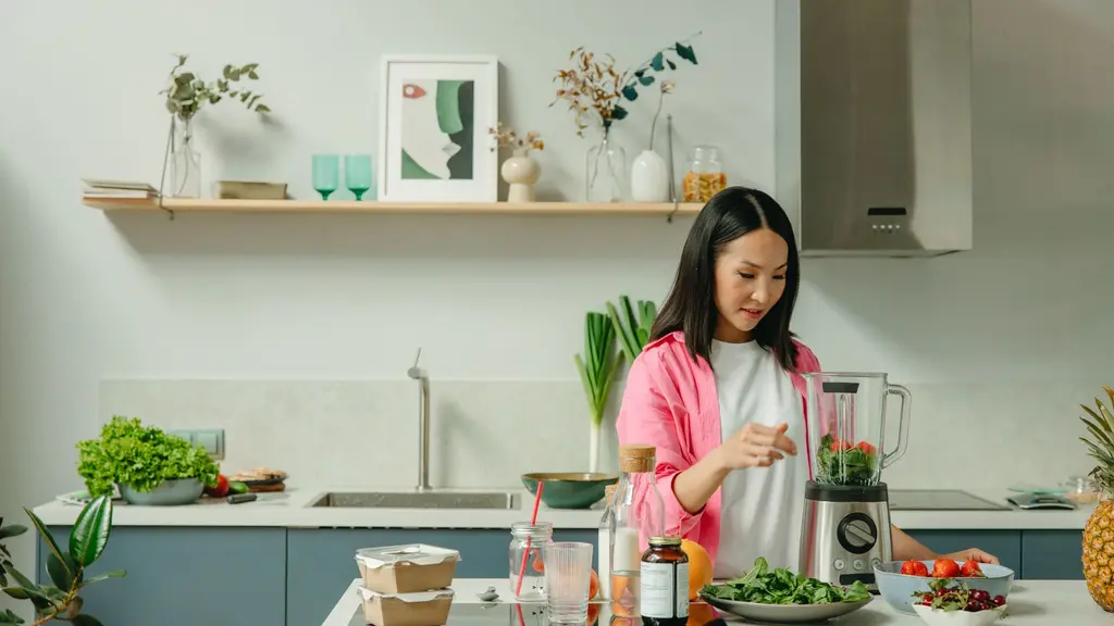 How to Clean and Maintain a Blender the Right Way