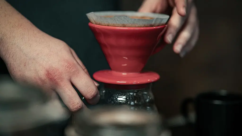 Pour-Over V60 Dripper vs Automatic Coffee Machine