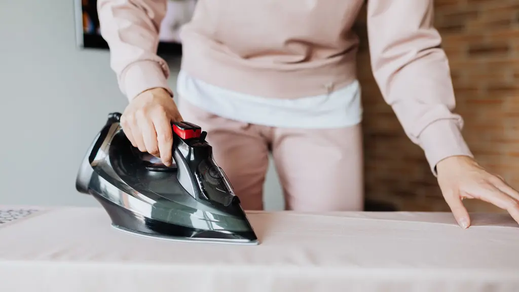 How to choose a steam iron in Saudi Arabia (2026)