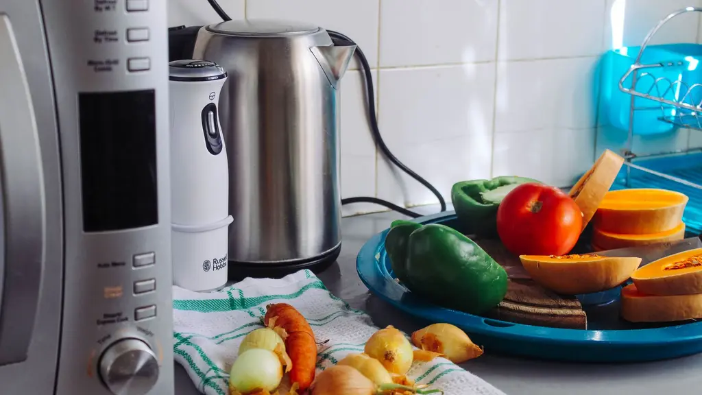 Solo vs Grill Microwave: Which One Actually Fits Your Kitchen?